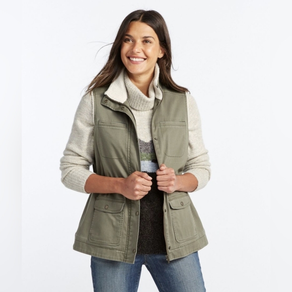 LL Bean Women's Classic Sherpa-Lined Vest, US L - Picture 1 of 7